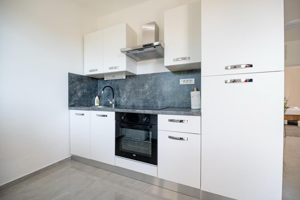 Apartments Zora Seline Eksteriør bilde